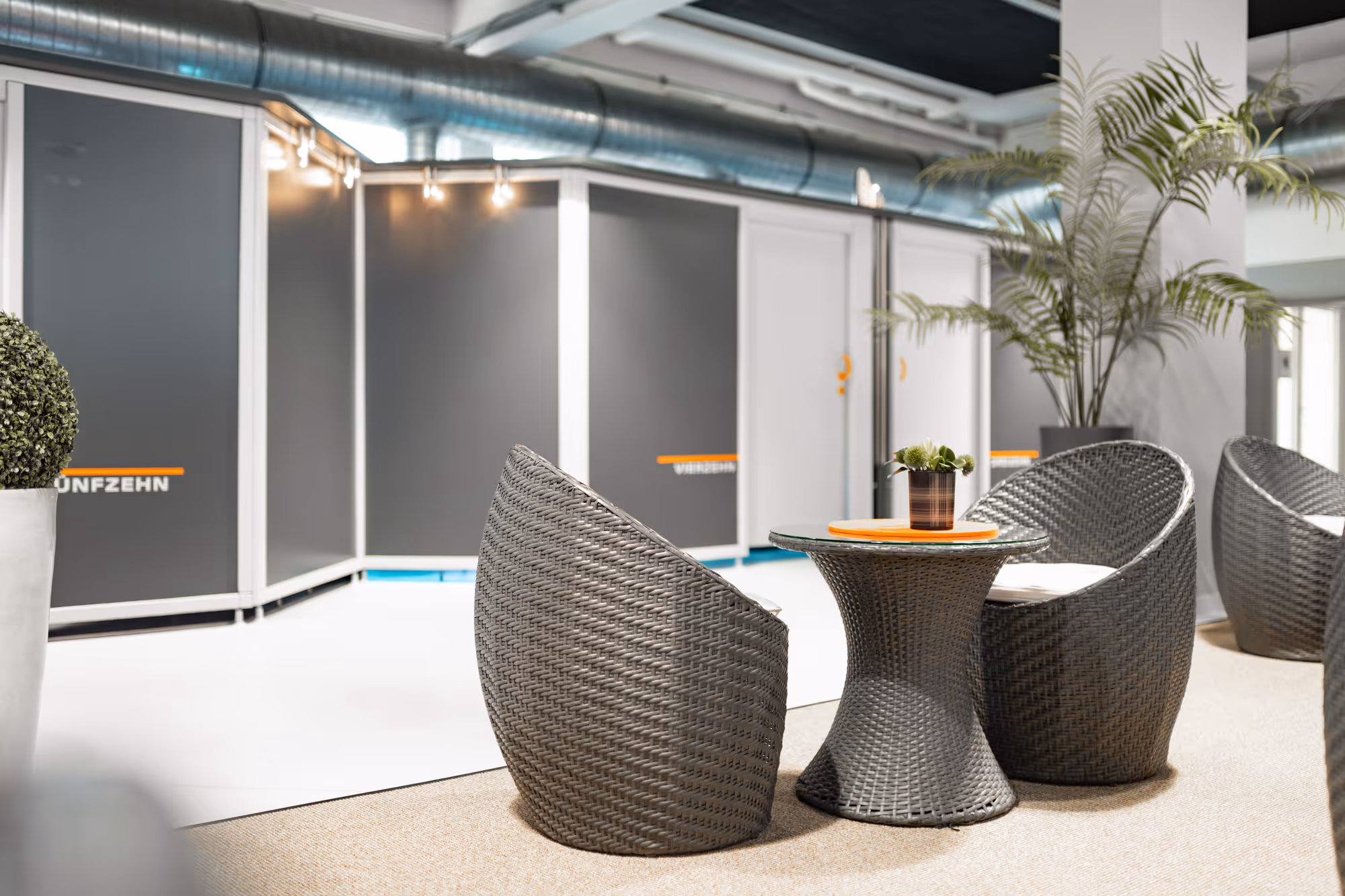 Offener Wartebereich im Sun & Fun Studio